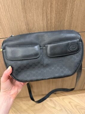 Vintage Gucci Black Crossbody Bag with Front Flap Pockets